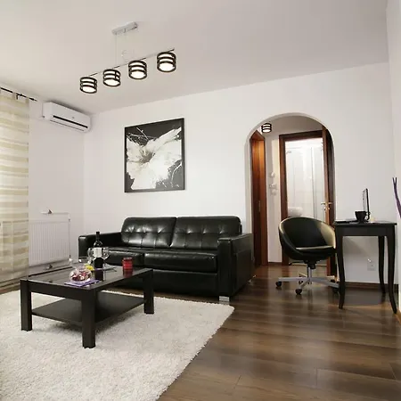 Lux * Bükreş